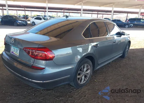 2017 Volkswagen Passat 1.8T S из США, поврежденный, VIN 1VWAT7A31HC053536
